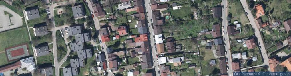 Zdjęcie satelitarne 11 Listopada ul.