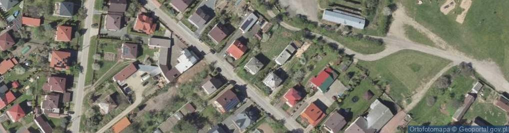 Zdjęcie satelitarne 33 Pułku Piechoty ul.