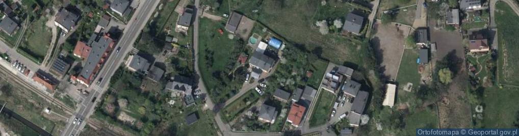 Zdjęcie satelitarne Adamskiego Jana, dr. ul.