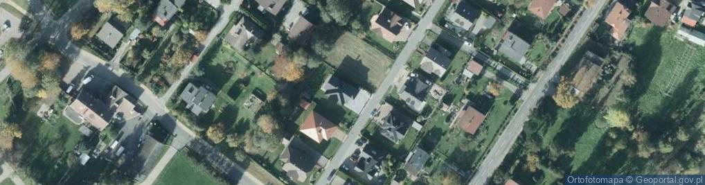 Zdjęcie satelitarne Brzuski J., ks. ul.
