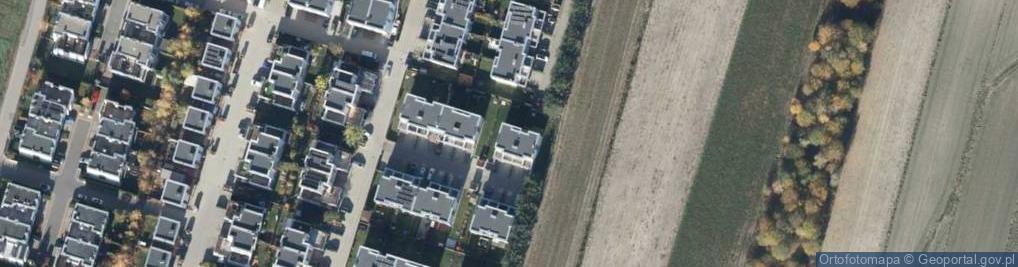Zdjęcie satelitarne Czerwonych Maków ul.