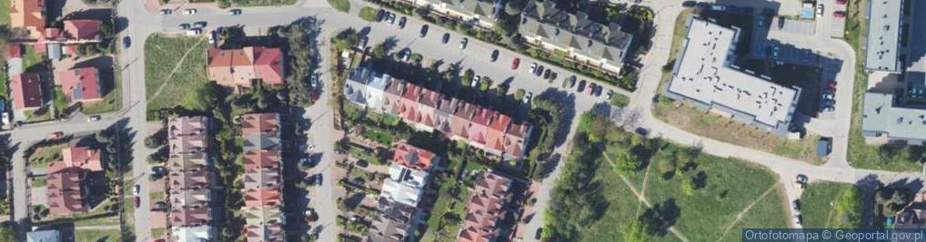 Zdjęcie satelitarne Czerwonych Kosynierów ul.
