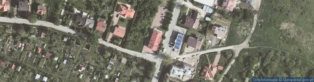 Zdjęcie satelitarne Czarnochowska ul.