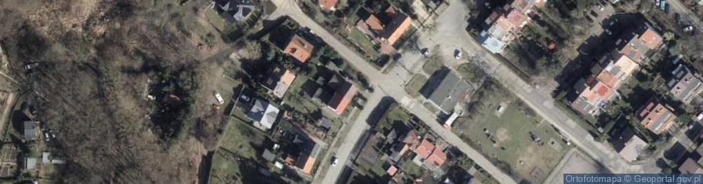 Zdjęcie satelitarne Dzierżonia Jana, ks. ul.