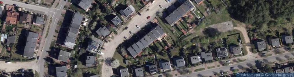 Zdjęcie satelitarne Komierowska ul.