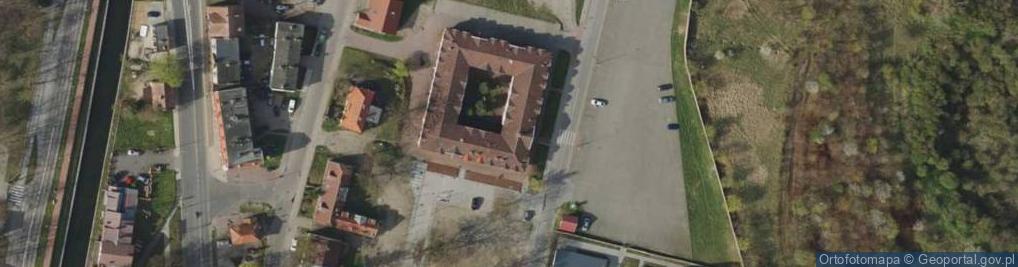 Zdjęcie satelitarne Obrońców Poczty Polskiej ul.