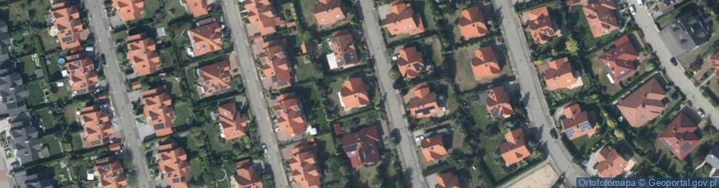 Zdjęcie satelitarne Pirenejska ul.