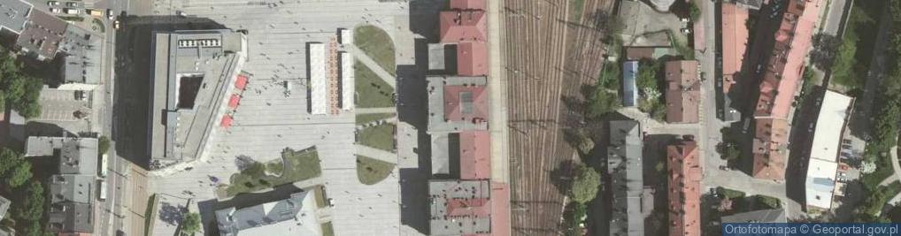 Zdjęcie satelitarne Plac Nowaka-Jeziorańskiego Jana pl.