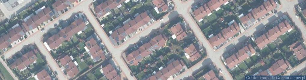 Zdjęcie satelitarne Pomarańczowa ul.