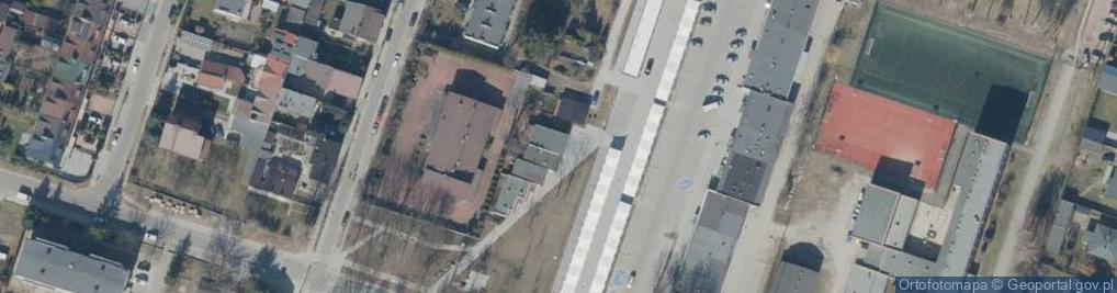 Zdjęcie satelitarne Sucharskiego Henryka, mjr. ul.