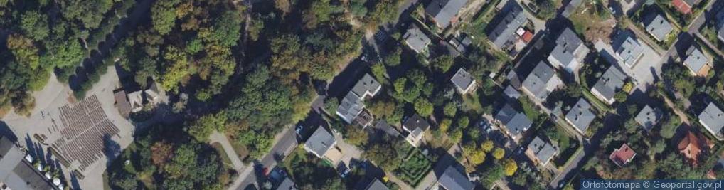 Zdjęcie satelitarne Traugutta Romualda, gen. ul.