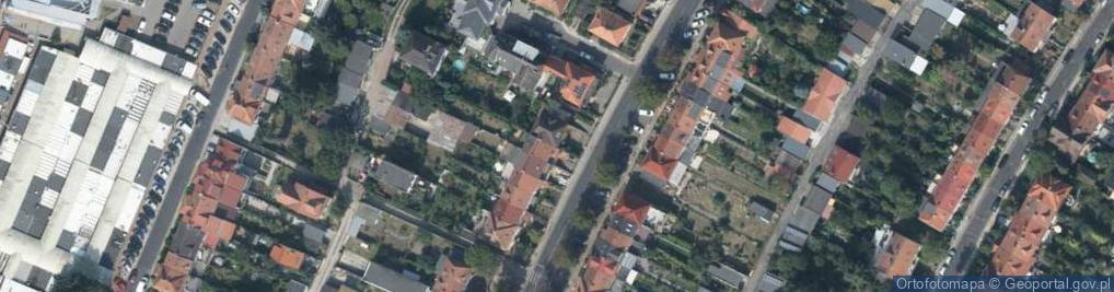 Zdjęcie satelitarne Traugutta Romualda, gen. ul.