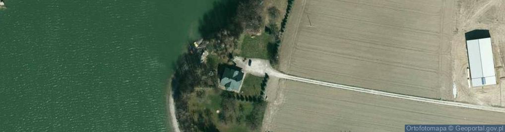 Zdjęcie satelitarne Dom przy wodzie