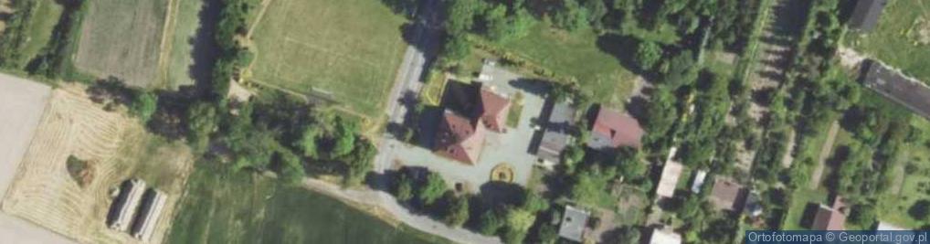 Zdjęcie satelitarne Apteka Świętej Anny W Dąbrowie Zielonej