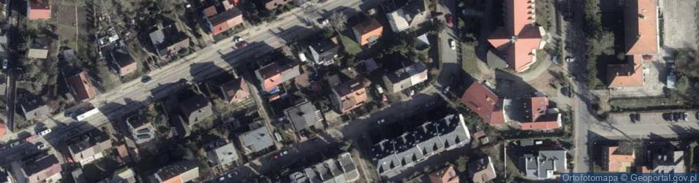 Zdjęcie satelitarne King-Dom Architektury Pracownia Projektowa Kinga Cichocka