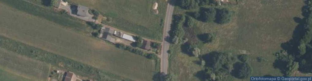 Zdjęcie satelitarne Dwór, kaplica, park