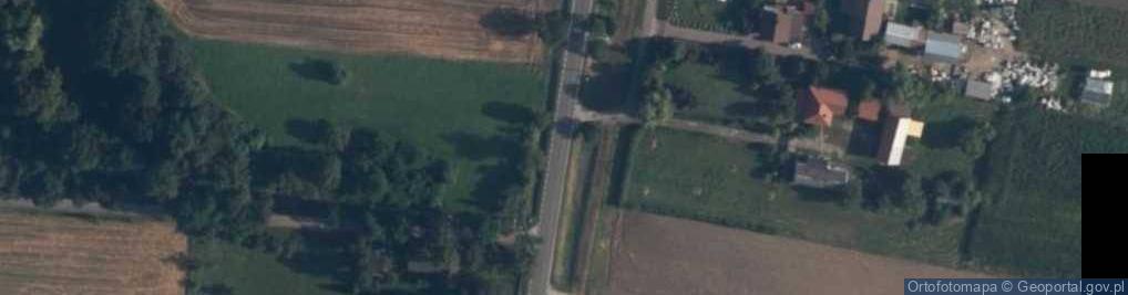Zdjęcie satelitarne Dwór, park, usługi