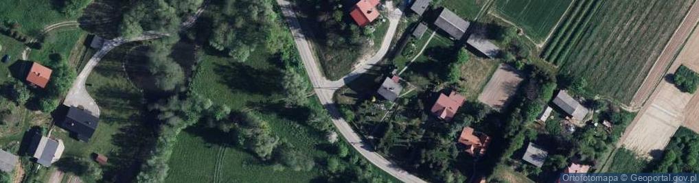 Zdjęcie satelitarne Kościół, park