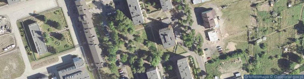 Zdjęcie satelitarne Pałac, kościół, kaplica, park