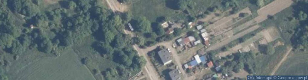 Zdjęcie satelitarne Pałac, kościół, park