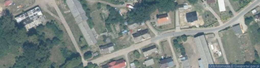 Zdjęcie satelitarne Pałac, kościół, park