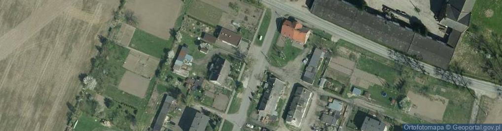 Zdjęcie satelitarne Piwnice