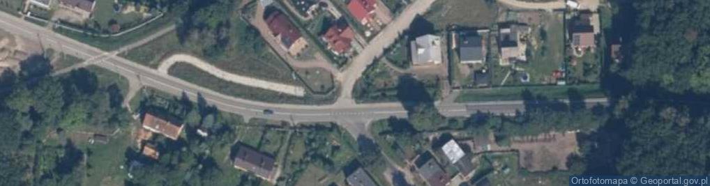 Zdjęcie satelitarne Zamek, ruiny