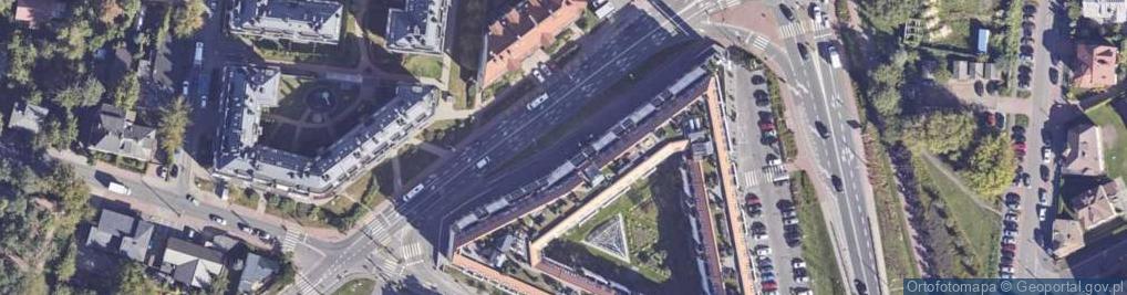 Zdjęcie satelitarne Auchan Supermarket Piastów