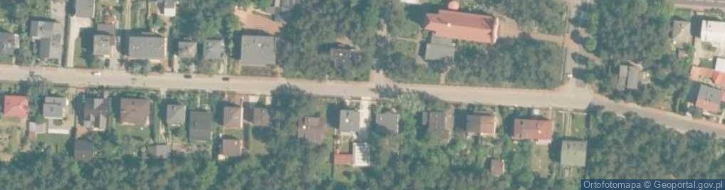 Zdjęcie satelitarne Sklep motoryzacyjny