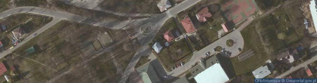 Zdjęcie satelitarne Basen kryty