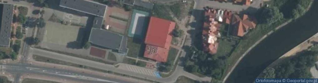 Zdjęcie satelitarne Pływalnia kryta