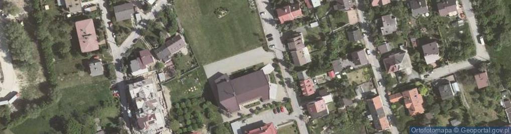Zdjęcie satelitarne Duży przy kościele