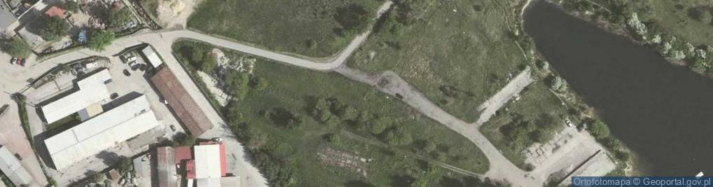 Zdjęcie satelitarne Nieutwardzony - w polach