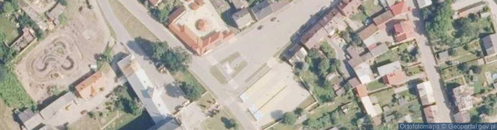 Zdjęcie satelitarne Parking przy kościele