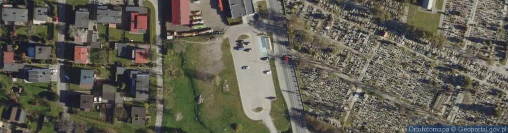 Zdjęcie satelitarne przy cmentarzu komunalnym