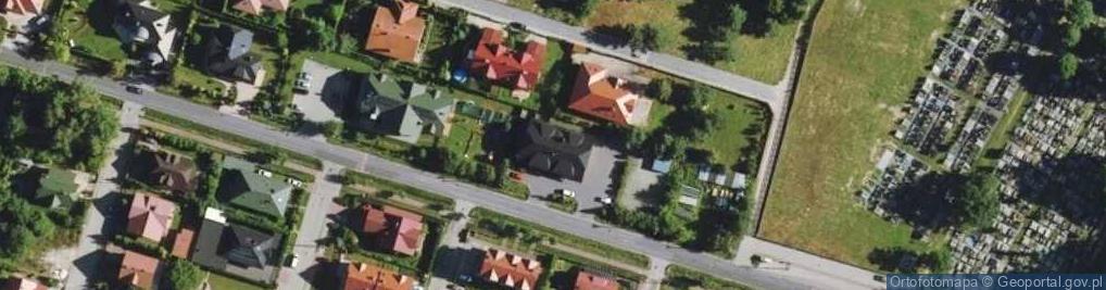 Zdjęcie satelitarne Biblioteka Publiczna w Łazach (filia GBP w Lesznowoli)