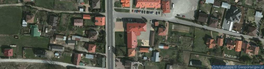 Zdjęcie satelitarne Gminna Biblioteka Publiczna w Majdanie Królewskim