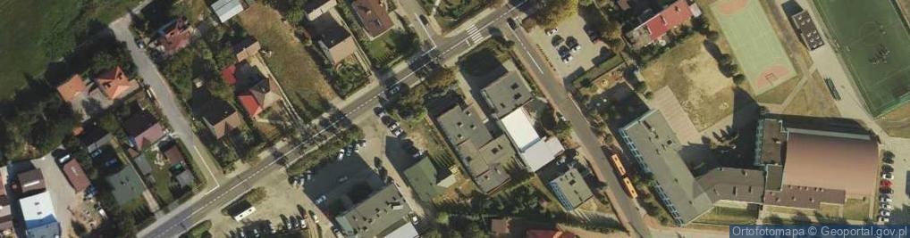 Zdjęcie satelitarne Gminna Biblioteka Publiczna w Tłuchowie