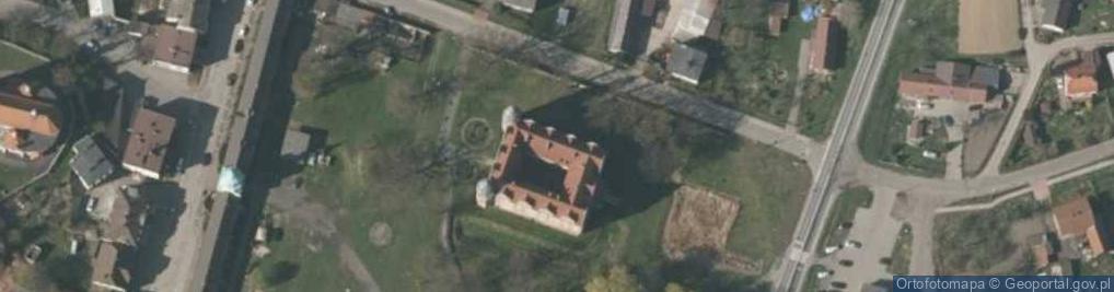 Zdjęcie satelitarne Gminna Biblioteka Publiczna
