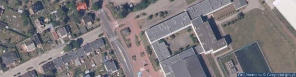 Zdjęcie satelitarne Powiatowa i Miejska Biblioteka Publiczna w Kamieniu Pomorskim