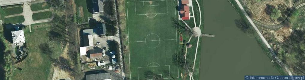 Zdjęcie satelitarne LKS Dąb Paszkówka
