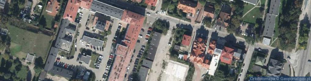 Zdjęcie satelitarne 1.Puh Solarbud Dariusz Oszczepalski 2.Dariusz Oszczepalski Wspólnik Spółki Cywilnej Przedsiębiorstwo Usługowo-Handlowe Solarbud