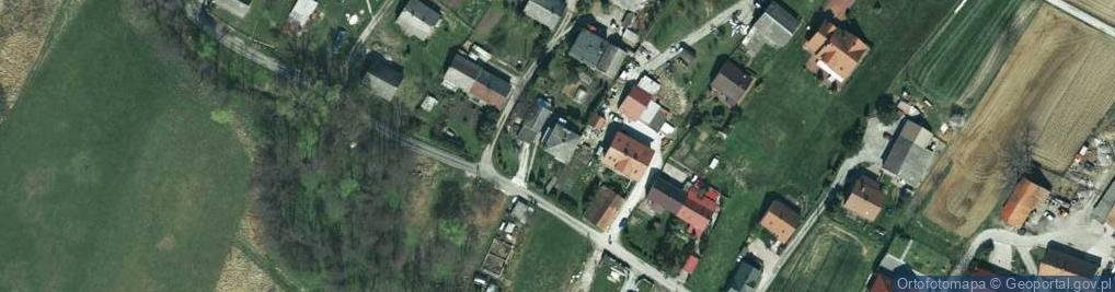 Zdjęcie satelitarne 1.Usługi Budowlane Tom-Bud 2.STM