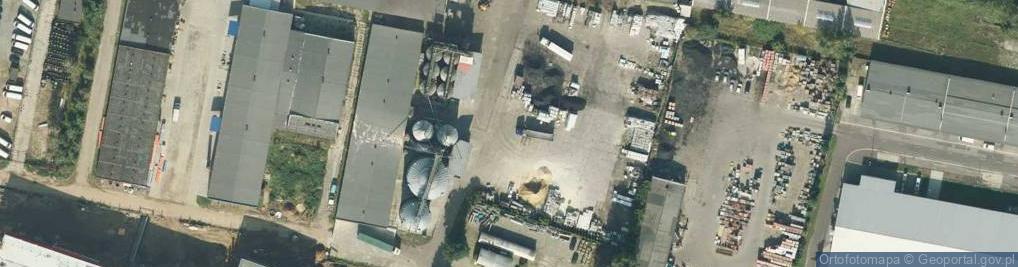 Zdjęcie satelitarne Best House