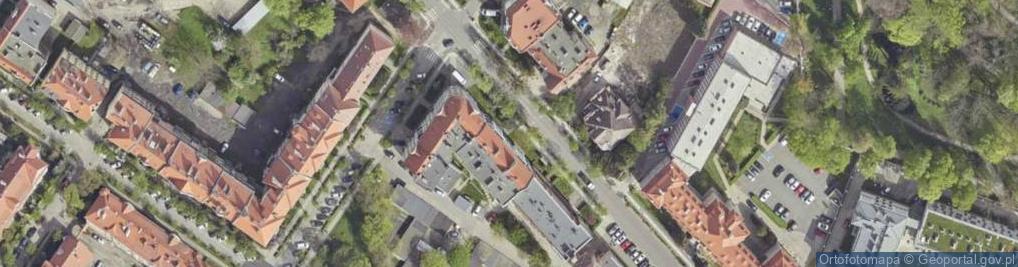 Zdjęcie satelitarne P P H U Komad