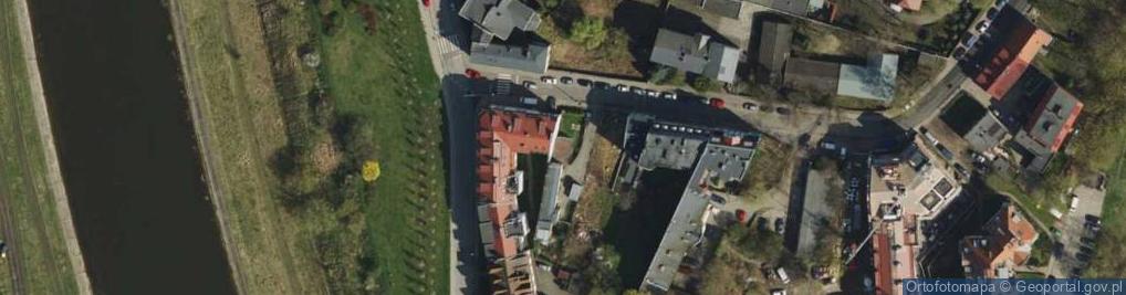 Zdjęcie satelitarne Usługi Mieszkaniowe