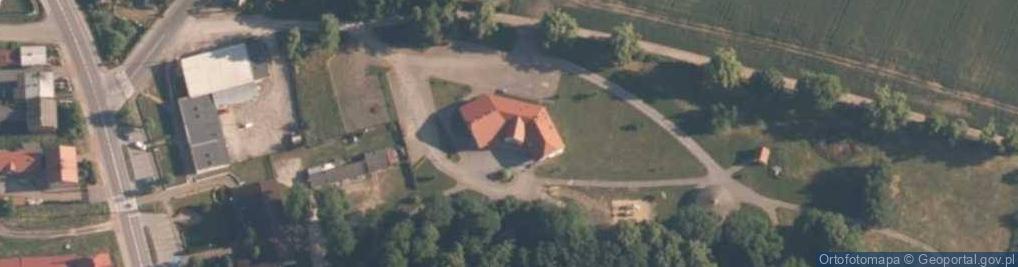 Zdjęcie satelitarne Gminny Dom Kultury w Cielądzu