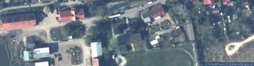 Zdjęcie satelitarne Gminny Ośrodek Kultury i Sportu w Pilniku