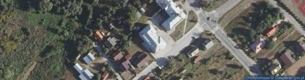 Zdjęcie satelitarne Gminny Ośrodek Kultury w Narewce