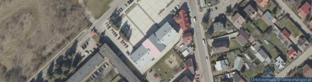 Zdjęcie satelitarne Miejsko-Gminne Centrum Kultury i Sportu w Choroszczy